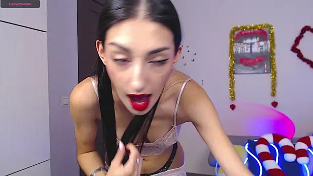 Lina Robbins online show from 01/03/25, 09:15