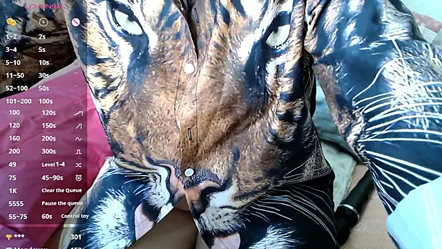 Snapshot of RoseStarr chatting on 09/18/25, 07:06 RoseStarr online show from 09/18/25, 07:06