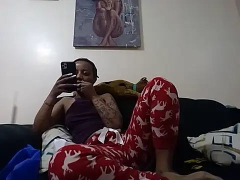 hoely grail01 online show from 12/03/25, 05:12