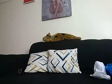 hoely grail01 online show from 11/11/25, 07:08