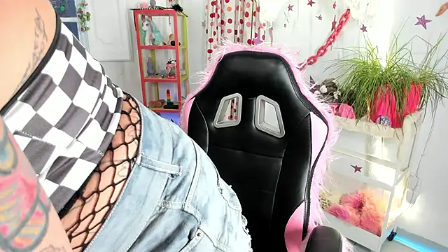 lady sontse  online show from 04/10/26, 06:37