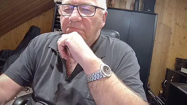 biggandybig online show from 10/31/25, 03:36