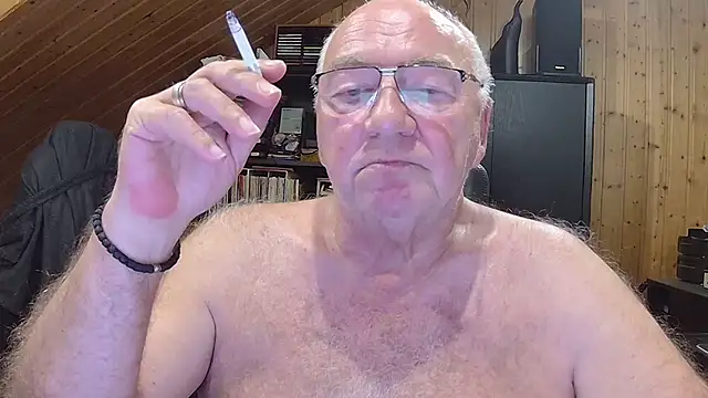 Snapshot of biggandybig chatting on 06/01/26, 09:58 biggandybig online show from 06/01/26, 09:58