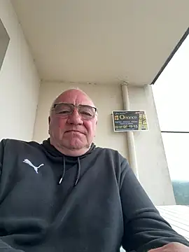 biggandybig online show from 04/11/26, 06:54