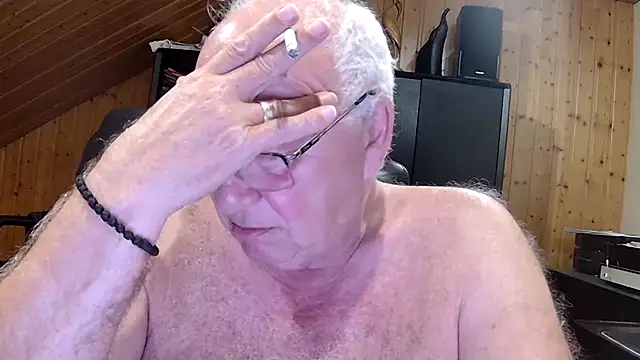 Snapshot of biggandybig chatting on 06/27/26, 12:05 biggandybig online show from 06/27/26, 12:05