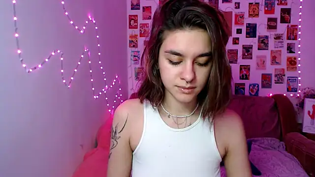 Snapshot of Celine_Dionn chatting on 12/03/24, 09:06 Celine Dionn online show from 12/03/24, 09:06