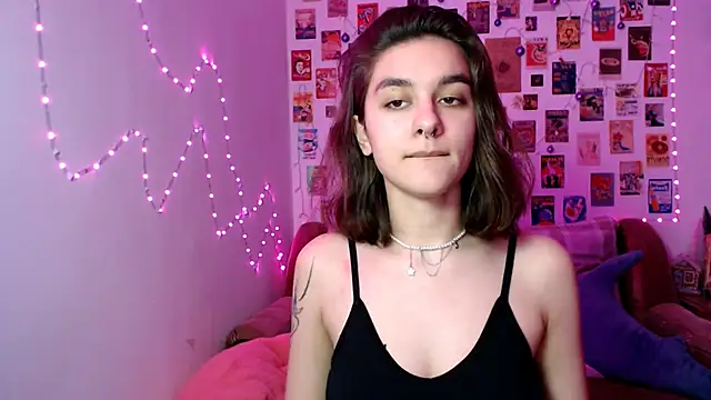 Snapshot of Celine_Dionn chatting on 01/16/25, 01:47 Celine Dionn online show from 01/16/25, 01:47