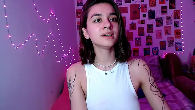 Snapshot of Celine_Dionn chatting on 01/25/25, 12:37 Celine Dionn online show from 01/25/25, 12:37