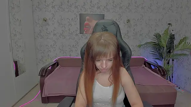 Snapshot of Eva_Rosec chatting on 12/12/24, 01:06 Eva Rosec online show from 12/12/24, 01:06