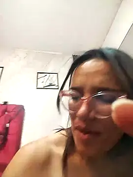 Yaumiko online show from 11/03/25, 09:02