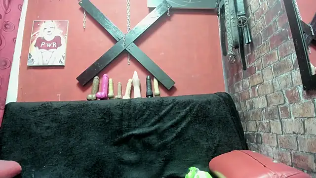 Yaumiko online show from 11/04/25, 11:25