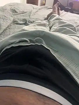 Snapshot of princeblore chatting on 10/31/25, 04:14 princeblore online show from 10/31/25, 04:14