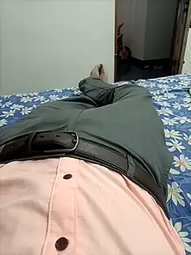 Snapshot of princeblore chatting on 02/14/25, 07:28 princeblore online show from 02/14/25, 07:28