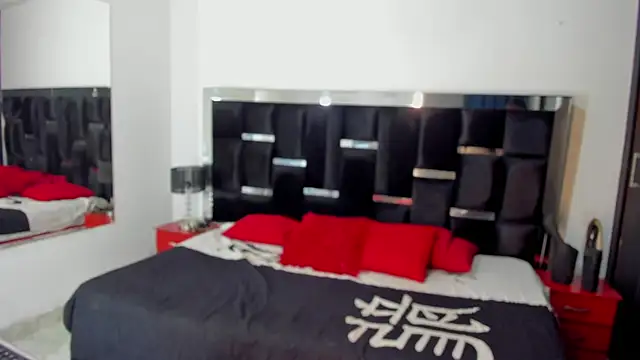 Loremhotsex online show from 09/24/25, 04:52