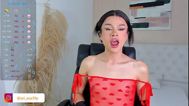 LOISE-XX online show from 09/19/25, 05:11