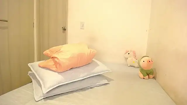 Megan mancini online show from 03/20/25, 05:04