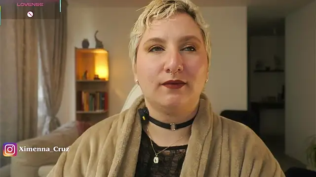 Ximenna Cruz online show from 01/06/26, 12:31