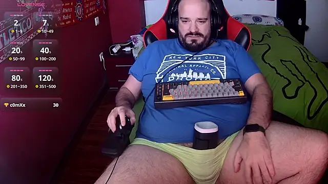 Snapshot of menditeta1 chatting on 12/18/25, 08:12 menditeta1 online show from 12/18/25, 08:12