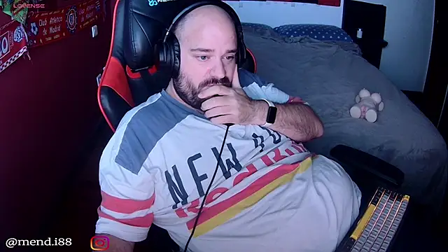 Snapshot of menditeta1 chatting on 10/26/25, 09:48 menditeta1 online show from 10/26/25, 09:48