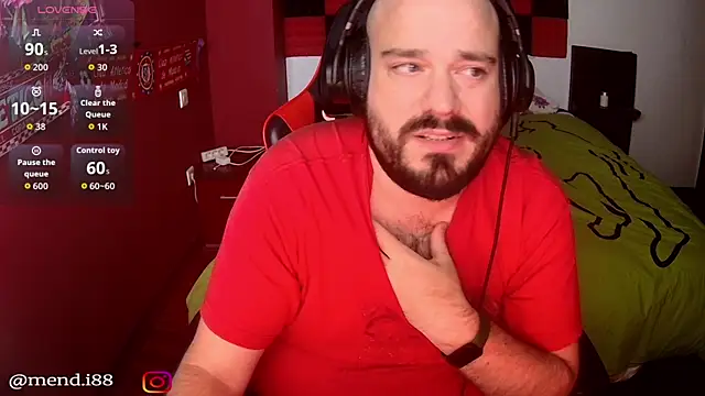 Snapshot of menditeta1 chatting on 11/29/25, 10:32 menditeta1 online show from 11/29/25, 10:32