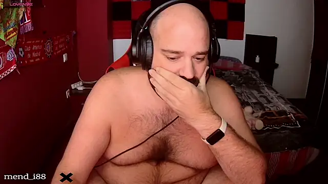 Snapshot of menditeta1 chatting on 10/24/25, 07:46 menditeta1 online show from 10/24/25, 07:46