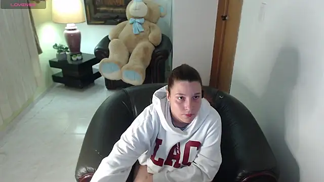alexia 87 online show from 05/31/26, 02:39