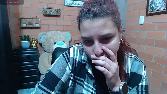 Snapshot of alexia_87 chatting on 09/18/25, 08:56 alexia 87 online show from 09/18/25, 08:56