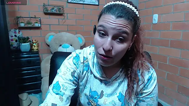 alexia 87 online show from 10/30/25, 02:21