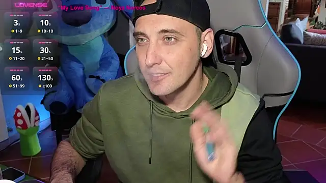 Snapshot of Gil_gamesh90 chatting on 10/03/25, 10:06 Gil gamesh90 online show from 10/03/25, 10:06