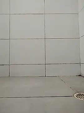 Snapshot of elvergon17@xh chatting on 11/01/25, 04:01 elvergon17xh online show from 11/01/25, 04:01