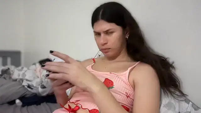 JaxcyVelez online show from 09/20/25, 10:48