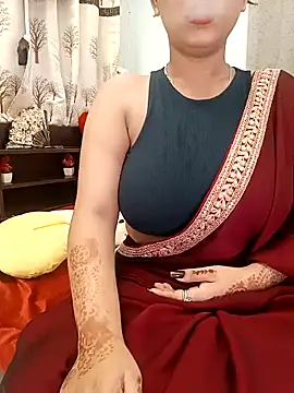 Snapshot of Divya_girl chatting on 10/13/25, 03:35 Divya girl online show from 10/13/25, 03:35