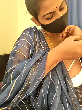 Divya girl online show from 12/16/25, 10:08