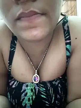 Divya girl online show from 04/14/26, 10:48