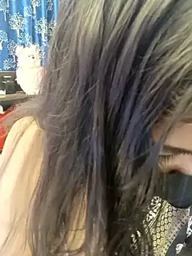 Divya girl online show from 03/06/26, 08:04