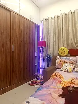 Snapshot of Divya_girl chatting on 07/14/26, 04:46 Divya girl online show from 07/14/26, 04:46