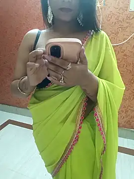 Snapshot of Divya_girl chatting on 03/19/25, 12:34 Divya girl online show from 03/19/25, 12:34