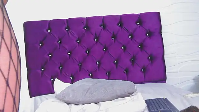 Kendal Sofia online show from 12/06/24, 10:13