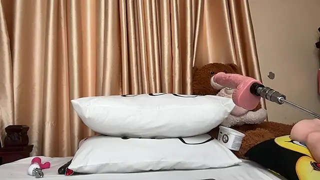 Snapshot of SexyAudreyFuck chatting on 09/29/25, 12:28 SexyAudreyFuck online show from 09/29/25, 12:28