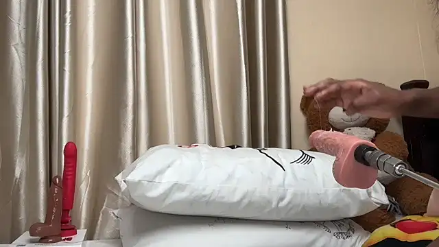 Snapshot of SexyAudreyFuck chatting on 11/07/25, 01:43 SexyAudreyFuck online show from 11/07/25, 01:43