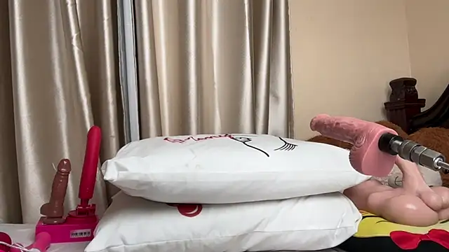 Snapshot of SexyAudreyFuck chatting on 11/10/25, 12:15 SexyAudreyFuck online show from 11/10/25, 12:15