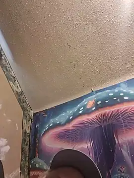 nuttinbuttcock69 online show from 05/19/26, 09:11