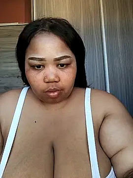 Snapshot of XXSEXYBBW94 chatting on 09/16/25, 06:25 XXSEXYBBW94 online show from 09/16/25, 06:25