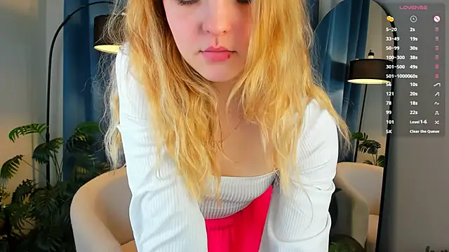 stay with alice online show from 11/26/25, 01:55