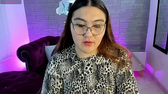 conniejames m online show from 11/01/25, 12:32