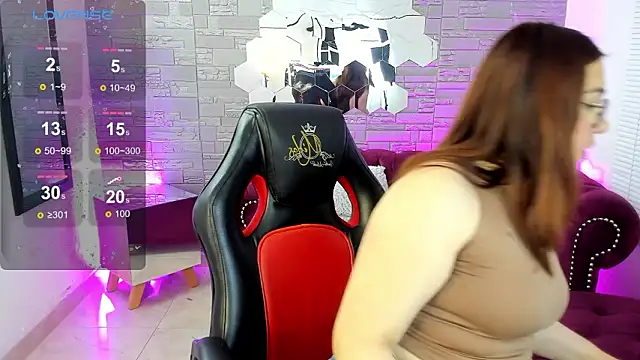 conniejames m online show from 03/26/26, 01:31