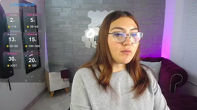 conniejames m online show from 04/14/26, 01:49