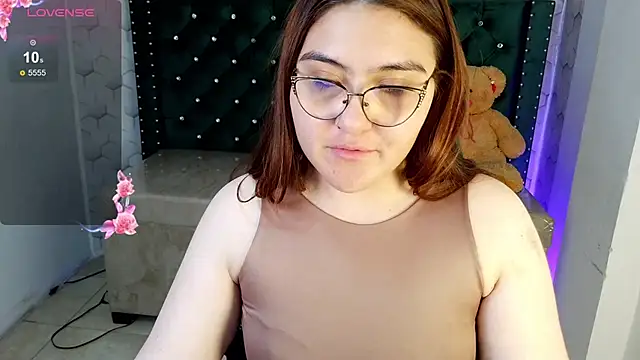 Snapshot of conniejames_m chatting on 06/11/26, 12:24 conniejames m online show from 06/11/26, 12:24