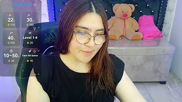 Snapshot of conniejames_m chatting on 05/07/26, 10:40 conniejames m online show from 05/07/26, 10:40
