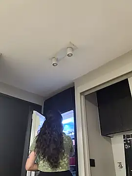 Snapshot of atenealovve_77 chatting on 11/17/25, 11:53 atenealovve 77 online show from 11/17/25, 11:53